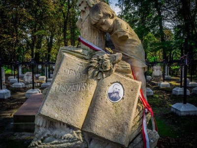 Cmentarz Łyczakowski we Lwowie: "Proście wy Boga o takie mogiły, które łez nie chcą, ni skarg, ni żałości..." [REPORTAŻ] - 0