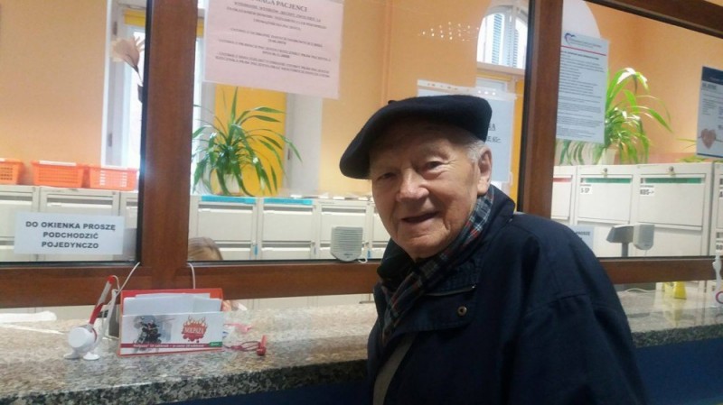 Wrocław: Seniorzy szturmują przychodnie  - Fot. Elżbieta Osowicz