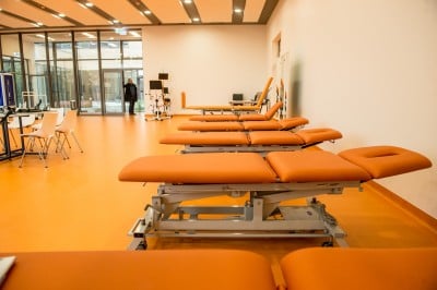 Wrocław: Oto nowy szpital. Z basenem i salami gimnastycznymi [ZDJĘCIA] - 1