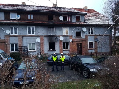 Tragedia w Piechowicach. W pożarze zginęło 3 dzieci [NOWE USTALENIA] - 1