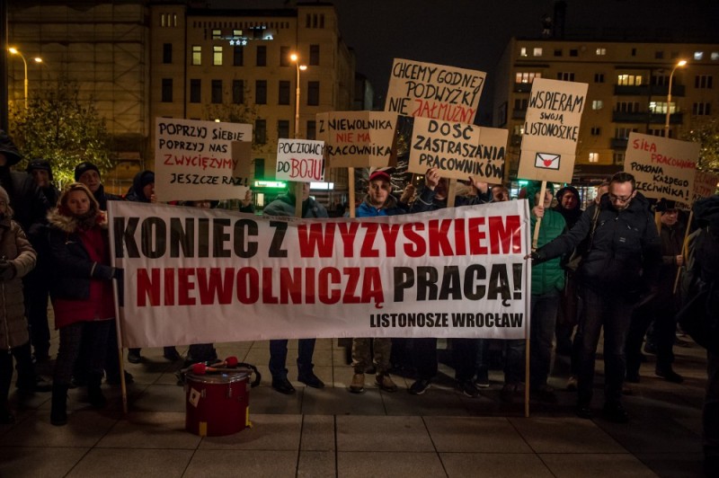 Wrocław: Protest pracowników Poczty Polskiej [ZOBACZ] - fot. Andrzej Owczarek