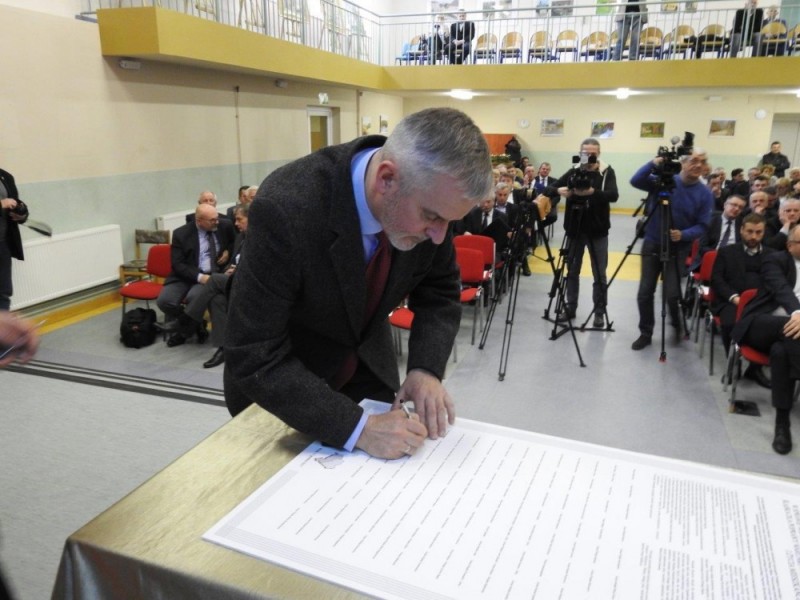 Deklaracja Sudecka podpisana. Ma być szansą dla mieszkańców południa regionu – fot. Piotr Słowiński