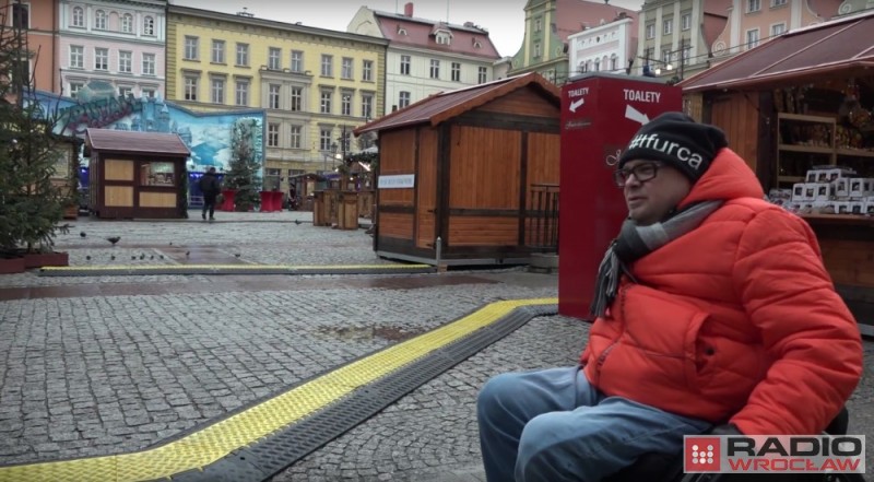 Wrocławski jarmark barierą dla niepełnosprawnych? [FILM i ZDJĘCIA] - fot. Radosław Bugajski