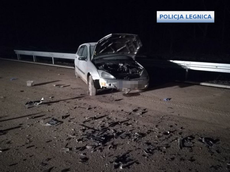 Legnica: Areszt dla 24-latka za spowodowanie wypadku oraz katastrofy w ruchu drogowym - Fot: policja