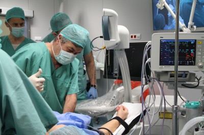 Wrocław: Superoperacja w szpitalu przy Kamieńskiego. Echolaserem usuną nowotwory - 1