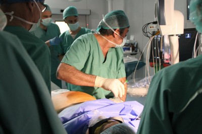 Wrocław: Superoperacja w szpitalu przy Kamieńskiego. Echolaserem usuną nowotwory - 3