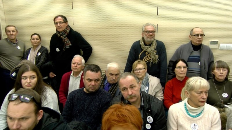 Dwóch działaczy KOD-u stanęło przed jeleniogórskim sądem - fot. Gabriela Stefanowicz