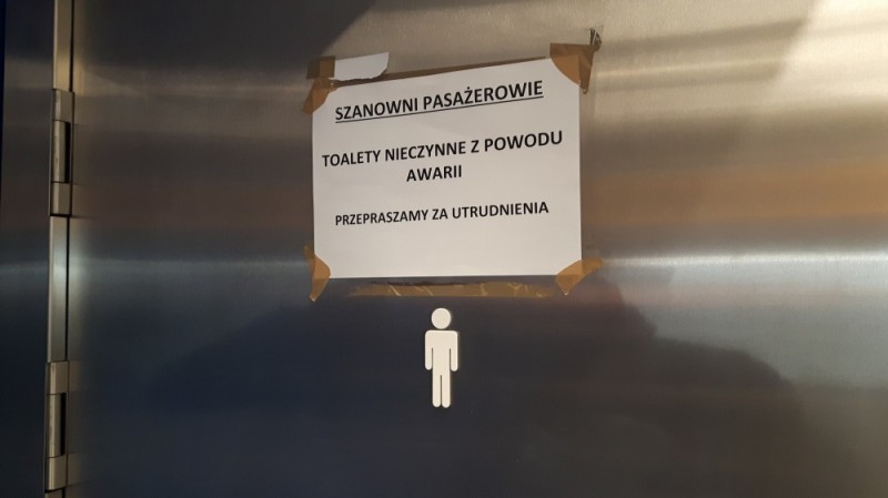 Na dworcu autobusowym we Wrocławiu działa tylko jedna toaleta - fot. Przemek Gałecki
