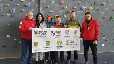 Chcą zdobyć Kazbek, żeby pomóc potrzebującym - 3