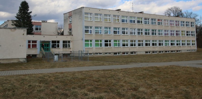 Łomnica: Dyrektorka podstawówki przywrócona na stanowisko - fot. Robert Zapora
