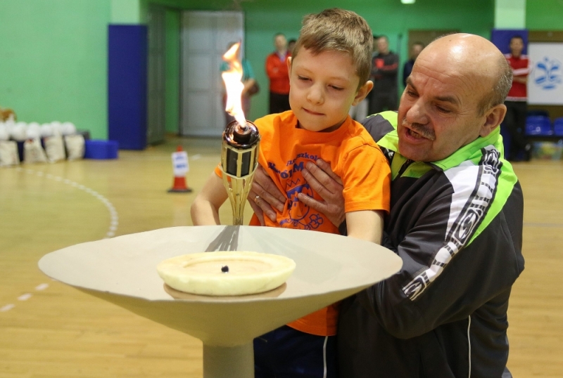 W Jeleniej Górze zapłonął znicz olimpijski... z okazji Olimpiady Malucha - Fot: R. Zapora