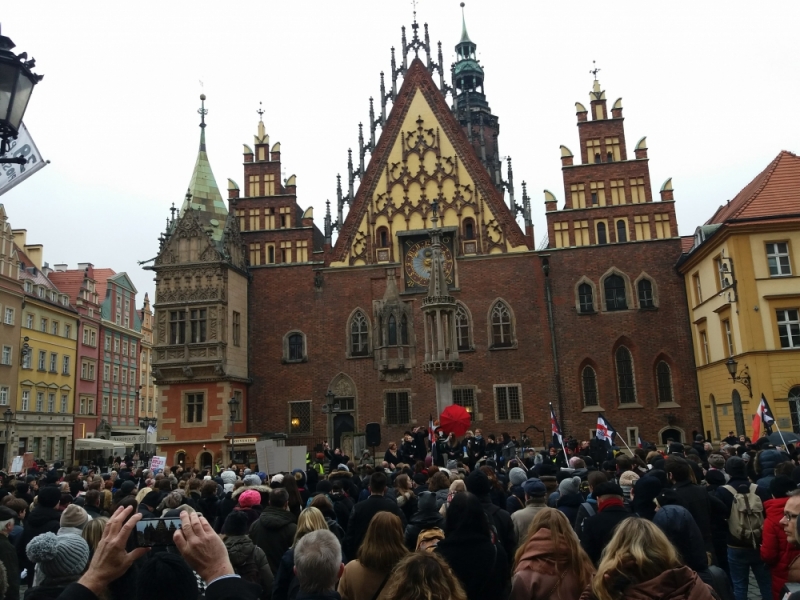 Czarny Piątek we Wrocławiu [FOTO] - fot. Dorota Kuźnik