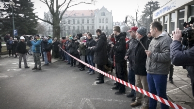 Nie ma już Pomnika Wdzięczności dla Armii Radzieckiej na legnickim Placu Słowiańskim [FOTO, WIDEO] - 6