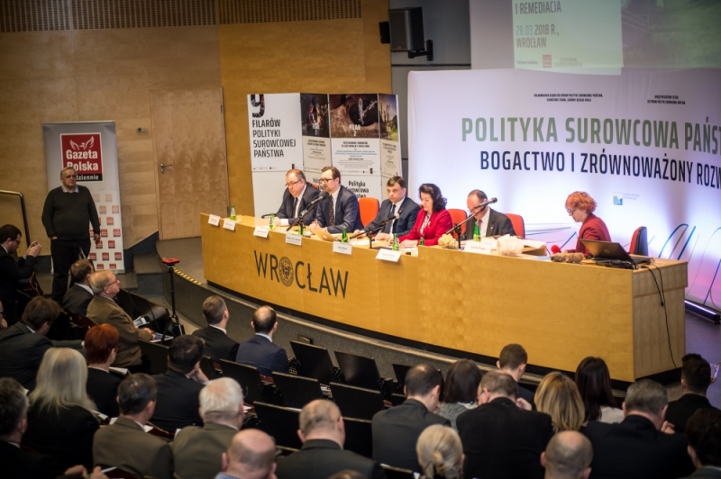 O Polityce Surowcowej Państwa na Uniwersytecie Wrocławskim [ZDJĘCIA] - (fot. Andrzej Owczarek)