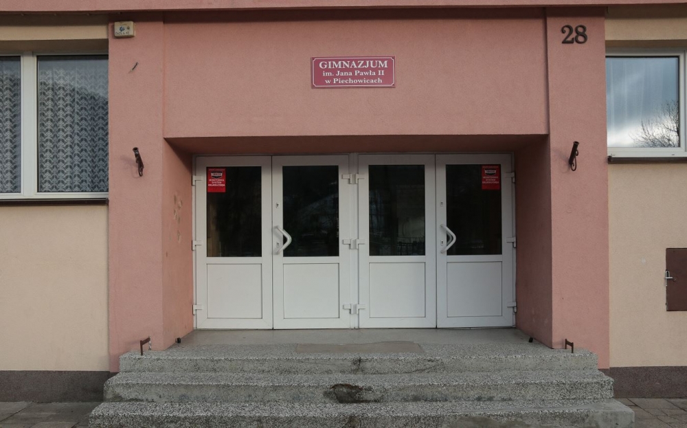 Piechowice: Spór o szkoły podzielił miasto - fot. Robert Zapora