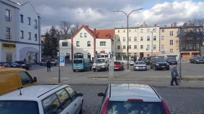 Chciał być uczciwy, kupił bilet parkingowy. Dostał 95 zł kary - 3