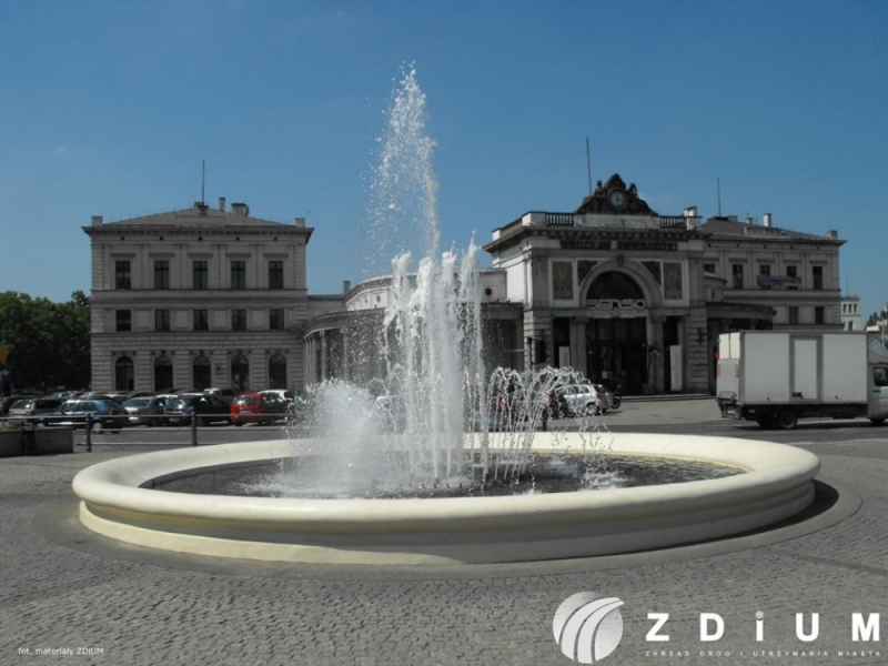 We Wrocławiu działają już fontanny  - fot. ZDiUM