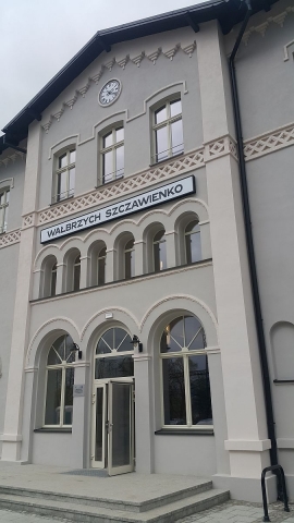 Dworzec Wałbrzych Szczawienko otwarty po blisko 3 latach remontu - 5