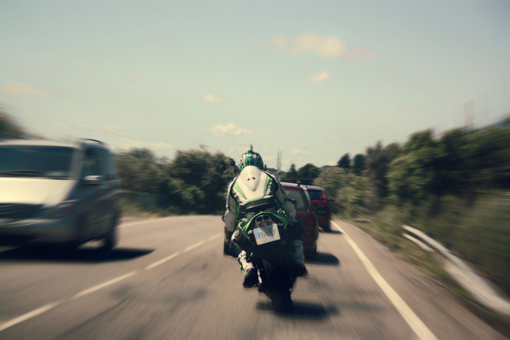 "Motocyklista musi mieć wszystko pod kontrolą" [ROZMOWA Z INSTRUKTOREM] - zdjęcie ilustracyjne: Juanedc/flickr.com (Creative Commons)