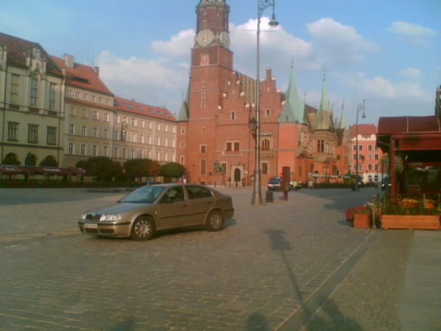 Ewakuacja wrocławskiego Rynku! - Wrocławski Rynek, piątek godz. 18.15 (Fot. Sylwia Jurgiel)