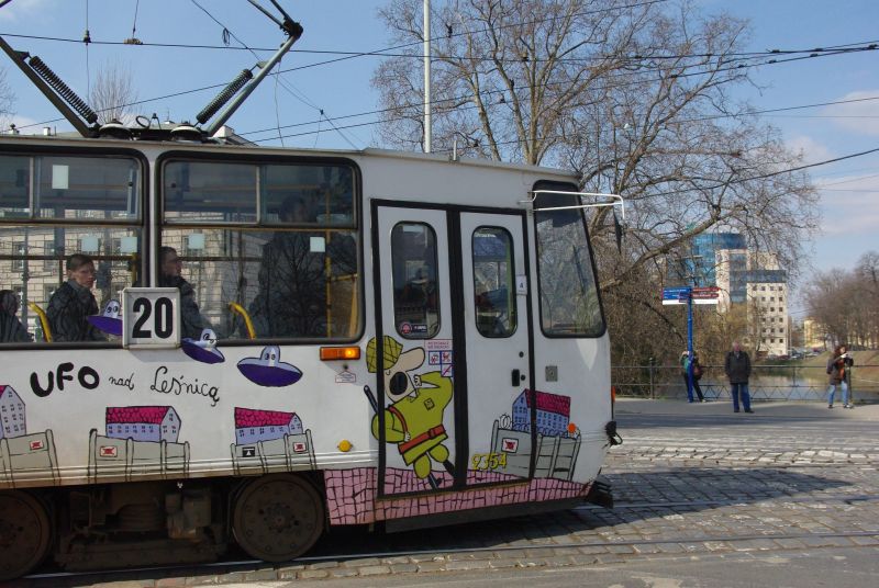 Poranek pod znakiem "autobus za tramwaj" - Fot. Katarzyna Górowicz