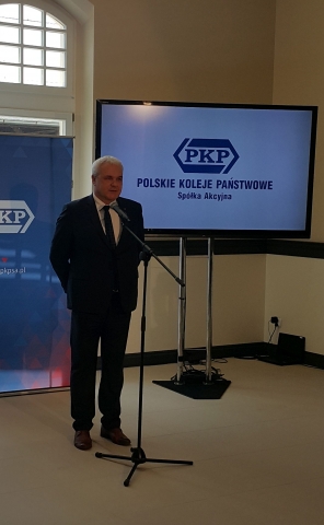 Dworzec w Żarowie już po modernizacji [ZOBACZ] - 1