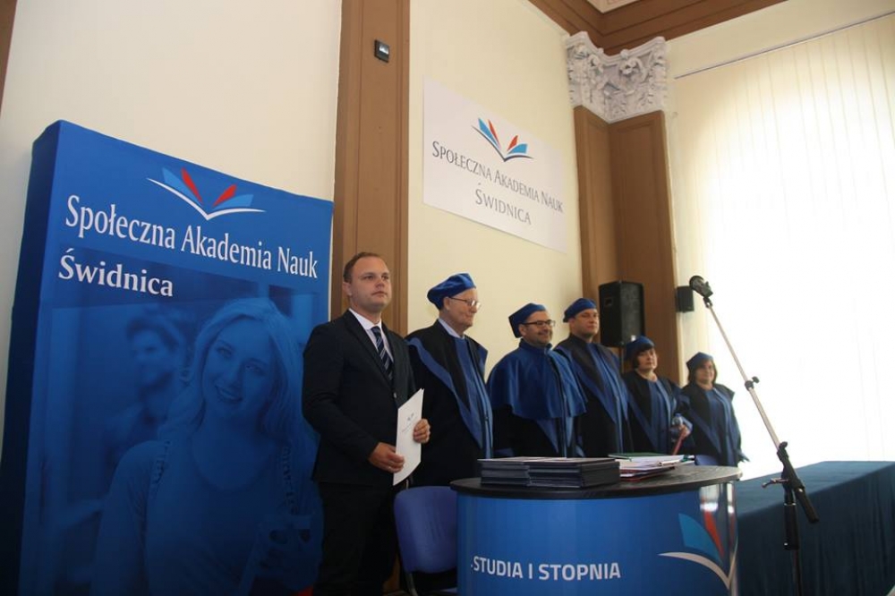 Studenci ze Świdnicy będą pomagać rodzinom zastępczym - fot. Facebook