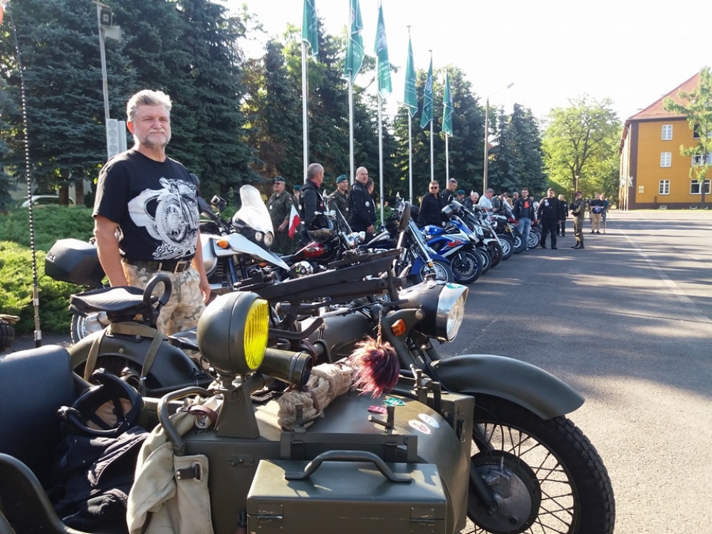 Wojskowi motocykliści ruszyli śladami generała Maczka - Fot. Wikipedia