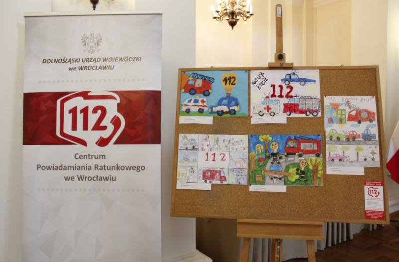150 rysunków w konkursie "112 ratuje życie" - fot. duw.pl