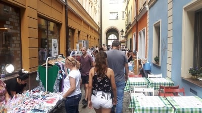 Bookowisko i Ręki Dzieła Fest w centrum Wrocławia - 0
