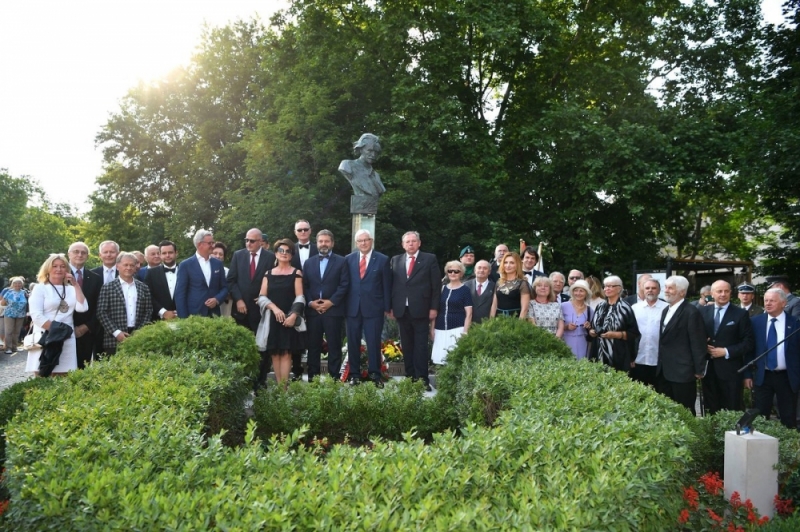 Wrocław: Odsłonięto pomnik Ignacego Jana Paderewskiego - fot. Twitter @dutkiewiczrafal