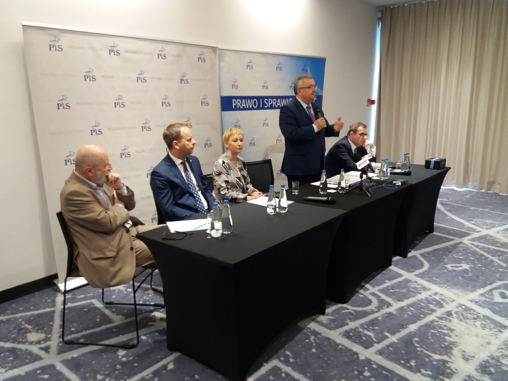Minister infrastruktury Andrzej Adamczyk we Wrocławiu m.in. o przebudowie A4  - fot. Piotr Kaszuwara