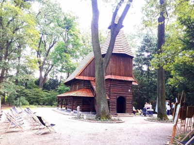 Wrocław: Drewniany kościółek w Parku Szczytnickim po remoncie [ZDJĘCIA]