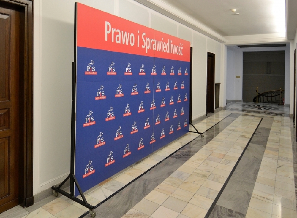 Znamy kandydatów PiS na prezydentów Legnicy i Jeleniej Góry [POSŁUCHAJ] - Znamy kandydatów PiS na prezydentów Legnicy i Jeleniej Góry (fot. Wikipedia)