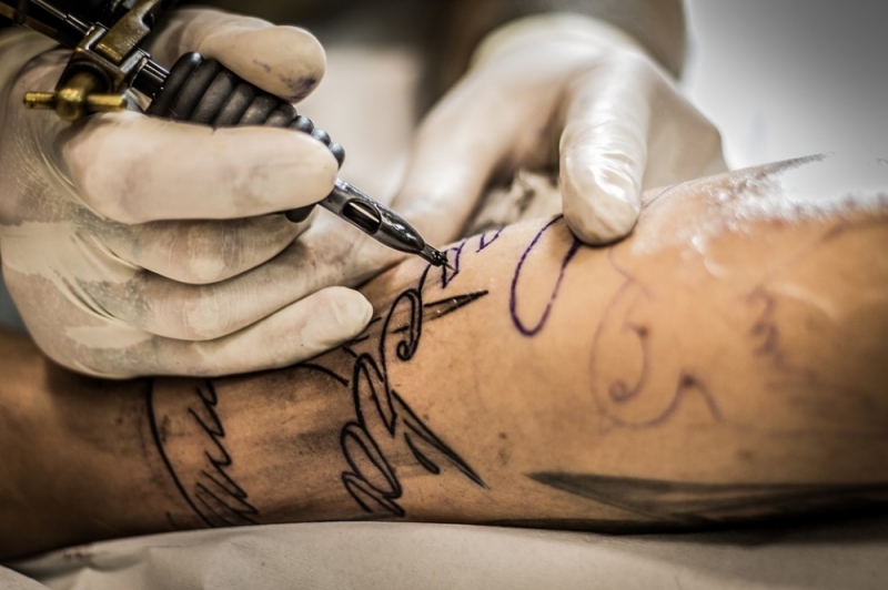 Wymiana Młodzieży: Sztuka tatuażu [POSŁUCHAJ] - fot. pixabay (zdjęcie ilustracyjne)