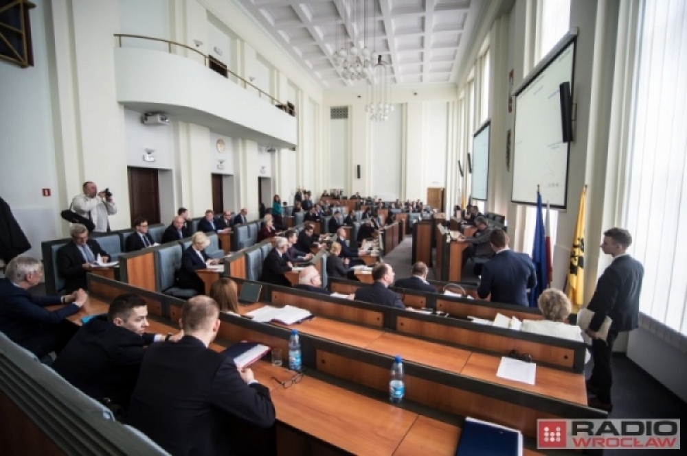 Dolnośląscy radni apelują do parlamentarzystów -