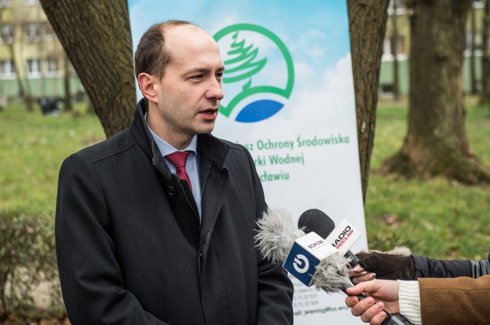 Ponad 1300 osób złożyło wniosek o wymianę pieca  - fot. archiwum radiowroclaw.pl