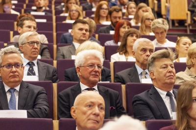 Ponad 14 tysięcy studentów zainaugurowało rok akademicki na UE - 2