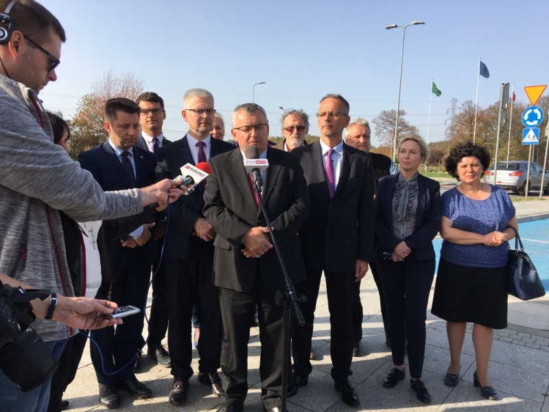 Minister Andrzej Adamczyk spotkał się z mieszkańcami Dolnego Śląska - fot. Łukasz Owsiany / TVP3 Wrocław