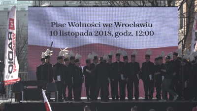 ZAŚPIEWALIŚMY DLA NIEPODLEGŁEJ! [ODSZUKAJCIE SIĘ NA NASZYM FILMIE I ZDJĘCIACH. UJĘCIA Z DRONA] - 49