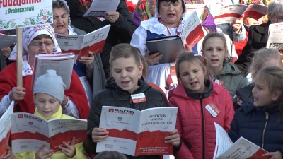 ZAŚPIEWALIŚMY DLA NIEPODLEGŁEJ! [ODSZUKAJCIE SIĘ NA NASZYM FILMIE I ZDJĘCIACH. UJĘCIA Z DRONA] - 53