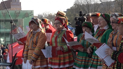 ZAŚPIEWALIŚMY DLA NIEPODLEGŁEJ! [ODSZUKAJCIE SIĘ NA NASZYM FILMIE I ZDJĘCIACH. UJĘCIA Z DRONA] - 63