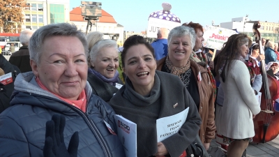 ZAŚPIEWALIŚMY DLA NIEPODLEGŁEJ! [ODSZUKAJCIE SIĘ NA NASZYM FILMIE I ZDJĘCIACH. UJĘCIA Z DRONA] - 31