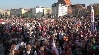 ZAŚPIEWALIŚMY DLA NIEPODLEGŁEJ! [ODSZUKAJCIE SIĘ NA NASZYM FILMIE I ZDJĘCIACH. UJĘCIA Z DRONA] - 67