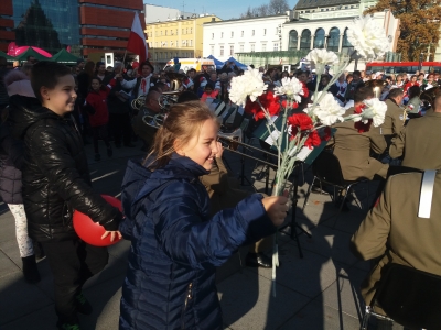 ZAŚPIEWALIŚMY DLA NIEPODLEGŁEJ! [ODSZUKAJCIE SIĘ NA NASZYM FILMIE I ZDJĘCIACH. UJĘCIA Z DRONA] - 73