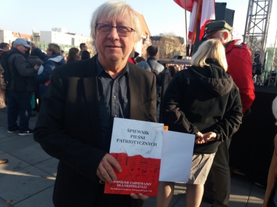 ZAŚPIEWALIŚMY DLA NIEPODLEGŁEJ! [ODSZUKAJCIE SIĘ NA NASZYM FILMIE I ZDJĘCIACH. UJĘCIA Z DRONA] - 77