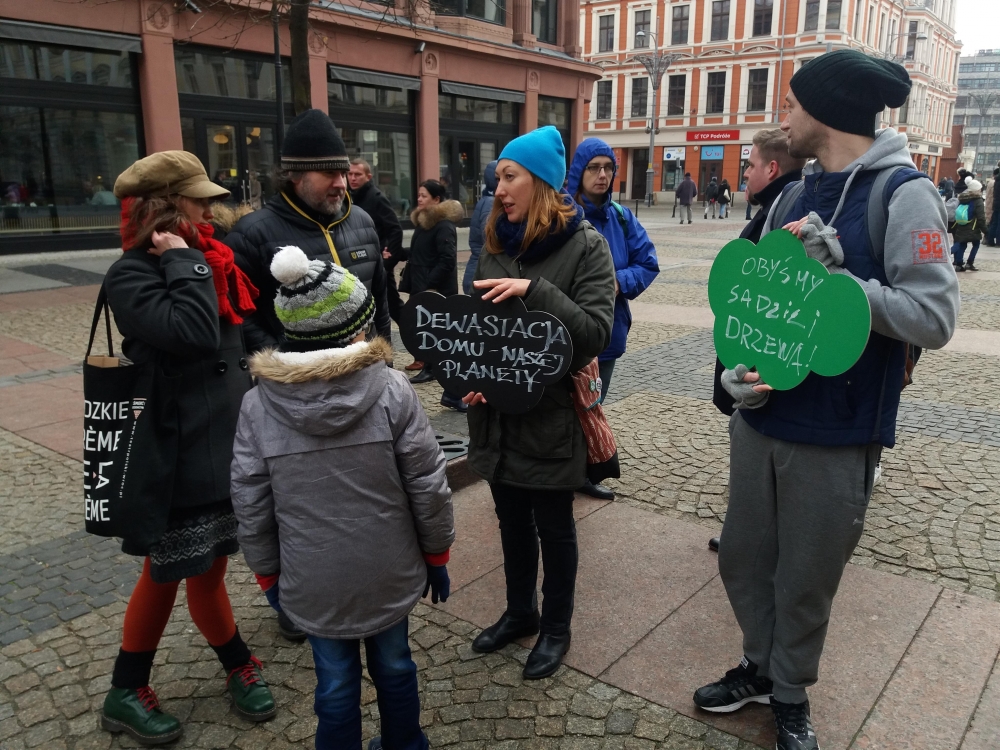 Ekologiczny happening przy ulicy Świdnickiej we Wrocławiu - Fot. Piotr Kaszuwara