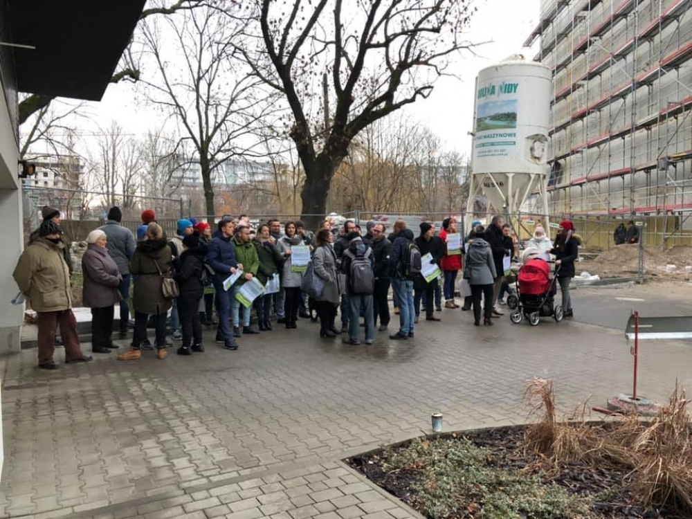 Mieszkańcy Kępy Mieszczańskiej walczą o park - fot. Facebook