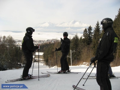 Od dziś na stokach w Karpaczu i Szklarskiej Porębie policyjne patrole narciarskie