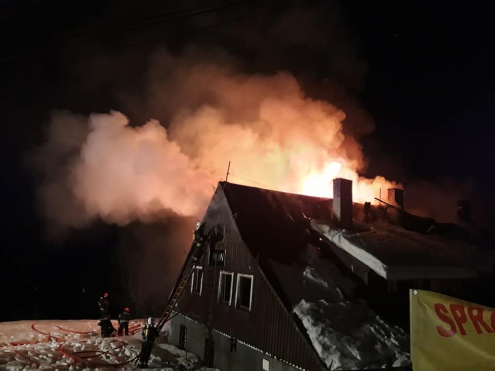 4 osoby zginęły w pożarze w Szklarskiej Porębie [AKTUALIZACJA] - Fot: Jelenia Góra 998